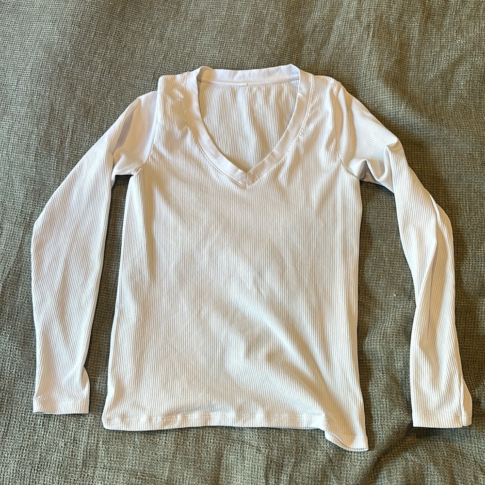 Athleta Renew V Neck Long Sleeve